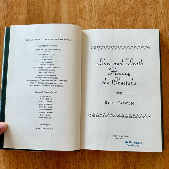 Rhys Bowen - A Royal Spyness Mystery Books - Picture 7 of 9